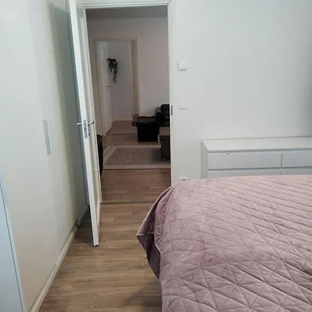Spacious Modern House 10 Km From Airport, Sauna * Βάνταα